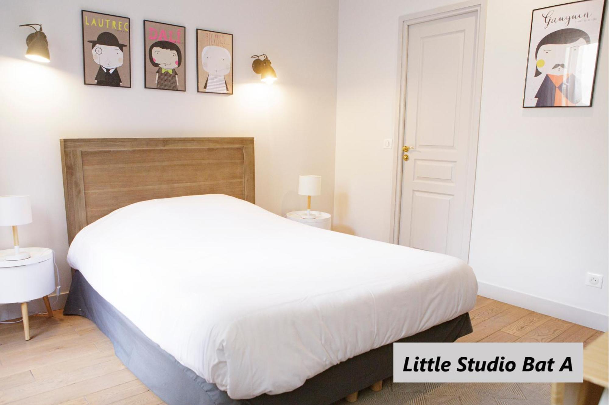 Apparts De L'Oncle Louis Versailles Exterior photo