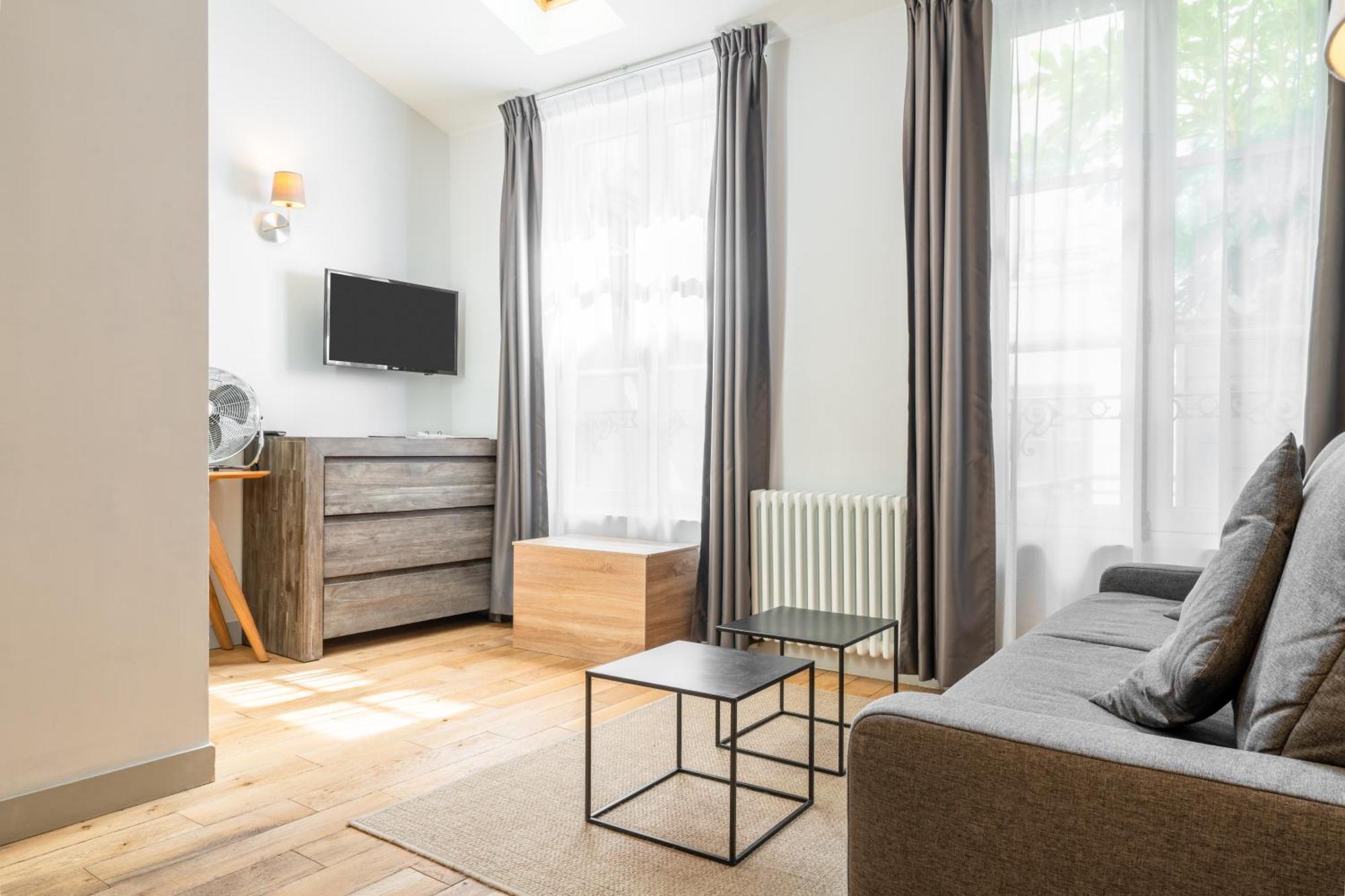 Apparts De L'Oncle Louis Versailles Exterior photo