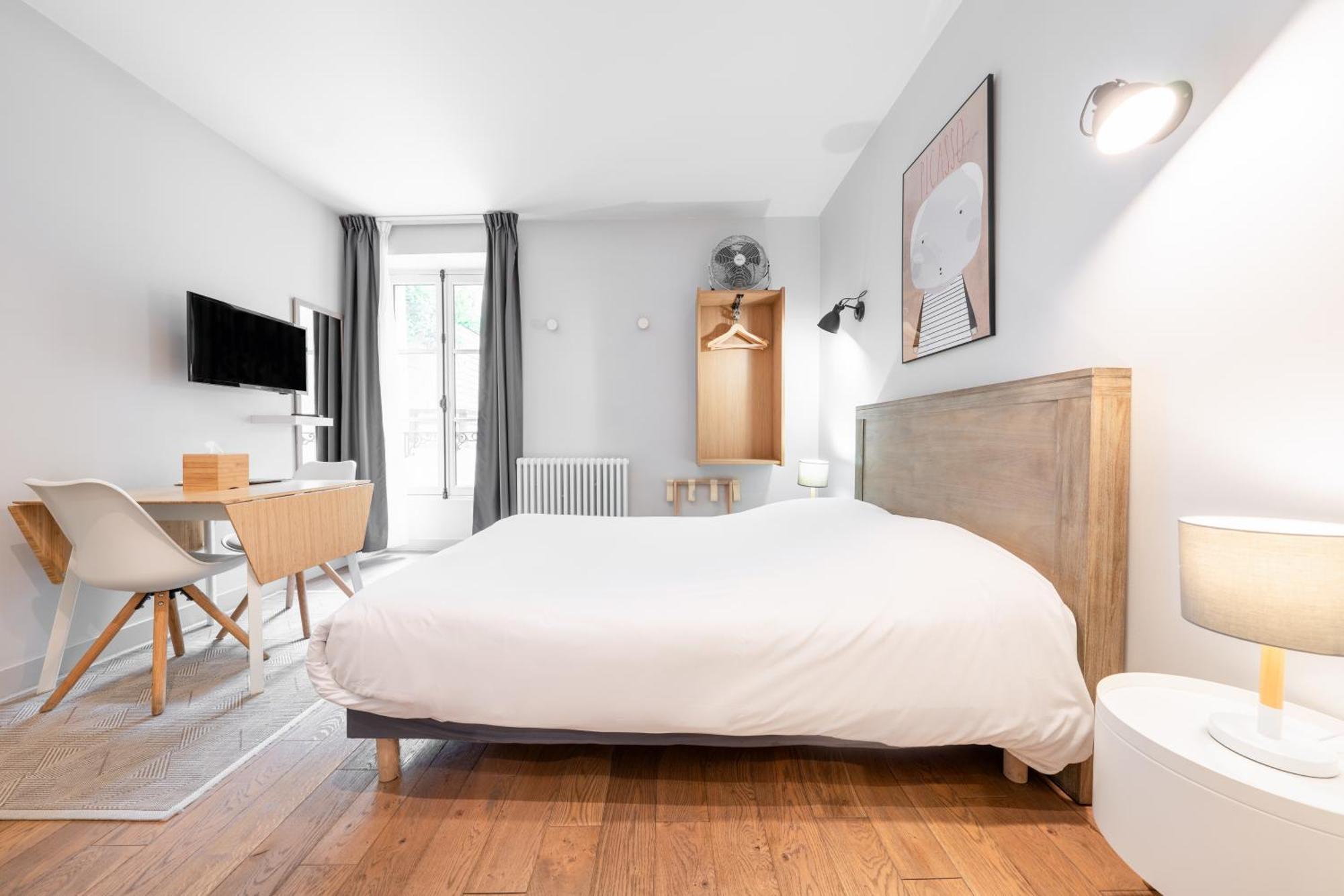 Apparts De L'Oncle Louis Versailles Exterior photo